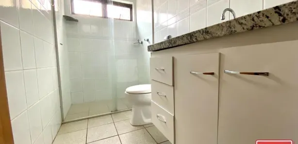 Casa com 3 Quartos para alugar, 250m² no Setor Habitacional Jardim Botânico, Brasília
