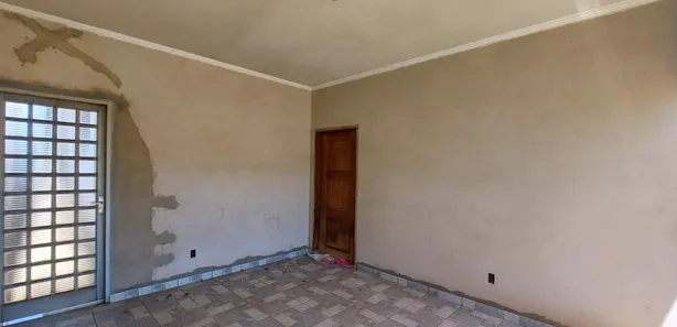 Casa com 3 Quartos à venda, 136m² no Vila Yamada, Araraquara