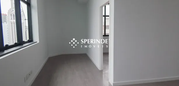 Sala Comercial para alugar, 51m² no São Pelegrino, Caxias do Sul