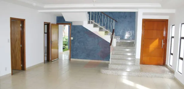 Casa de Condomínio com 4 Quartos para alugar, 249m² no Loteamento Portal do Sol I, Goiânia