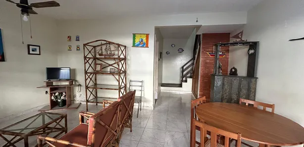 Casa de Condomínio com 3 Quartos para alugar, 100m² no Ogiva, Cabo Frio