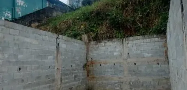 Lote/Terreno à venda, 250m² no Jardim Ipê, Itaquaquecetuba