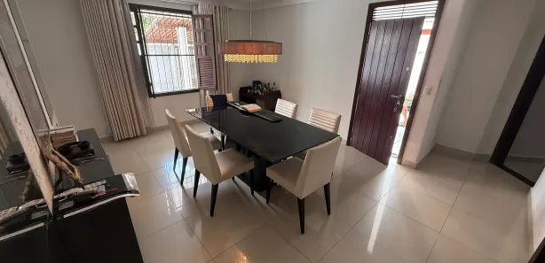 Casa com 4 Quartos para alugar, 250m² no Capim Macio, Natal