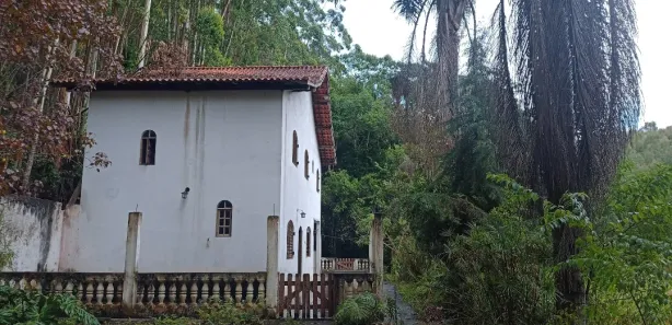 Fazenda/Sítio com 4 Quartos à venda, 2000m² no Centro, Biritiba Mirim