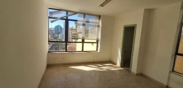 Sala Comercial à venda, 30m² no Lourdes, Belo Horizonte