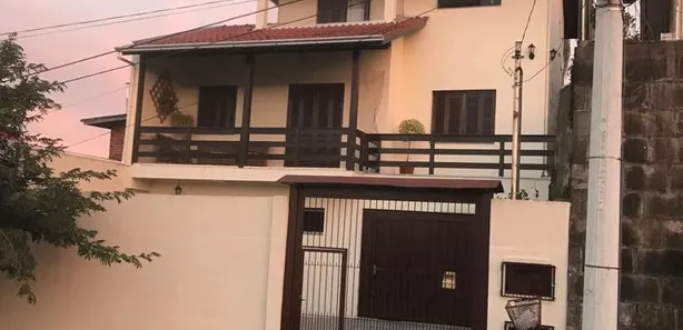 Sobrado com 3 Quartos à venda, 405m² no Cruzeiro, Caxias do Sul
