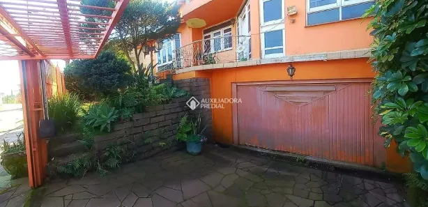 Sobrado com 4 Quartos à venda, 282m² no Jardim do Bosque, Cachoeirinha