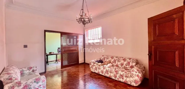 Imóvel Comercial com 6 Quartos para alugar, 380m² no Santa Efigênia, Belo Horizonte