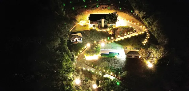 Casa de Condomínio com 8 Quartos para alugar, 8000m² no Samambaia, Petrópolis