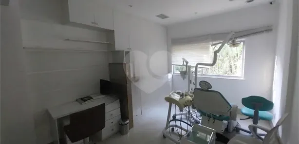 Sala Comercial à venda, 45m² no Itaipu, Niterói
