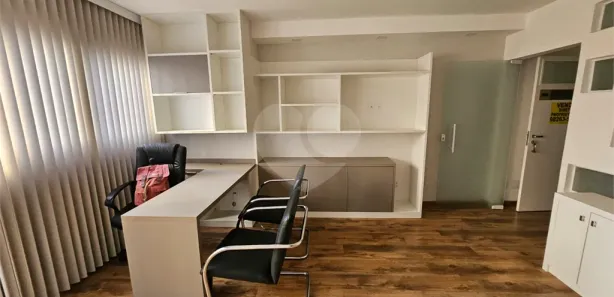 Sala Comercial à venda, 25m² no São Domingos, Niterói