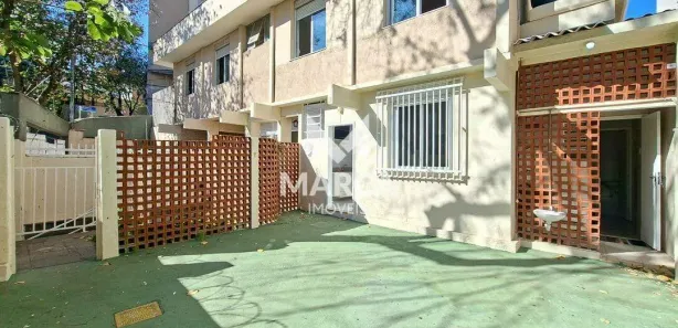 Casa com 2 Quartos para alugar, 120m² no Santo Antônio, Belo Horizonte