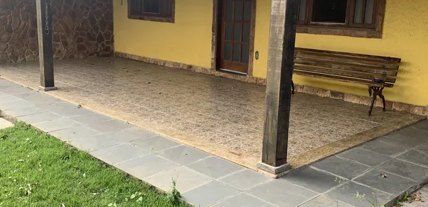 Casa de Condomínio com 2 Quartos para alugar, 70m² no Peró, Cabo Frio
