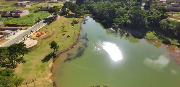 Casa de Condomínio com 2 Quartos à venda, 300m² no Setor Leste, Brasília