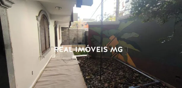 Casa com 6 Quartos para alugar, 500m² no Santo Antônio, Belo Horizonte
