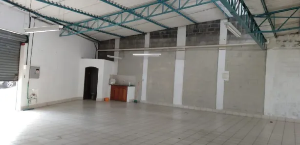 Ponto Comercial à venda, 412m² no Vila Santa Terezinha, Várzea Paulista