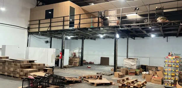 Galpão/Depósito/Armazém para alugar, 450m² no Realengo, Rio de Janeiro