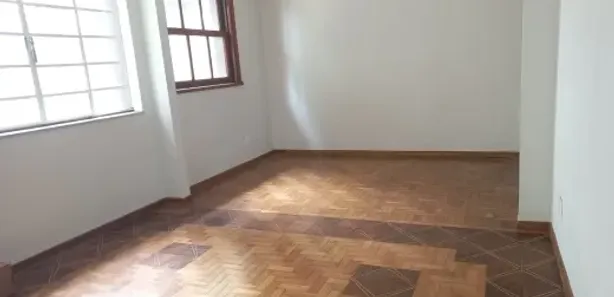 Casa com 2 Quartos para alugar, 185m² no Santo Antônio, Belo Horizonte