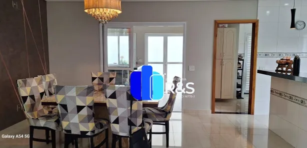 Casa de Condomínio com 3 Quartos para alugar, 160m² no Vila Bossi, Louveira