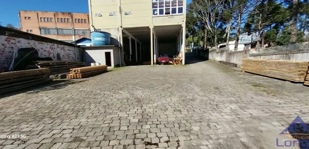 Galpão/Depósito/Armazém com 1 Quarto para alugar, 700m² no Panazzolo, Caxias do Sul