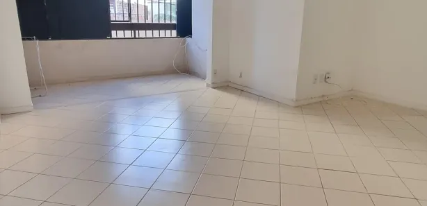 Apartamento com 3 Quartos para alugar, 98m² no Jardim Armação, Salvador