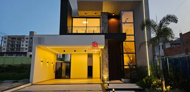 Casa de Condomínio com 4 Quartos à venda, 267m² no Novo Aleixo, Manaus
