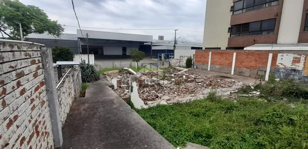 Lote/Terreno à venda, 900m² no Maria Goretti, Bento Gonçalves