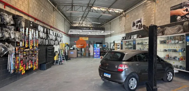 Sala Comercial à venda, 330m² no Nossa Senhora das Graças, Santa Luzia