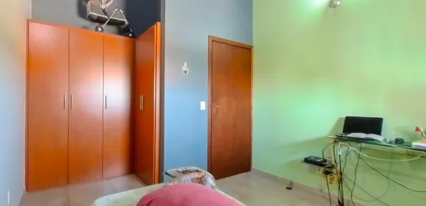 Sobrado com 3 Quartos à venda, 250m² no Centro, Araras