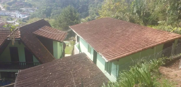 Casa com 1 Quarto para alugar, 10m² no Quarteirão Ingelheim, Petrópolis
