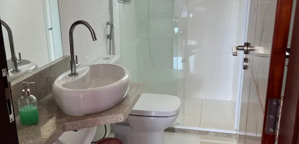 Casa de Condomínio com 4 Quartos para alugar, 150m² no Patamares, Salvador