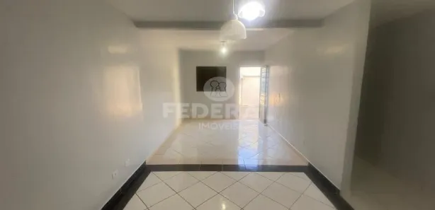 Casa com 3 Quartos para alugar, 120m² no Jardim Mariliza, Goiânia