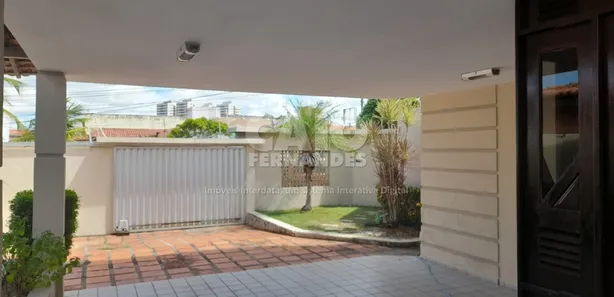 Casa com 3 Quartos à venda, 320m² no Capim Macio, Natal
