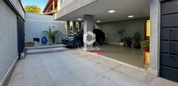Casa com 3 Quartos à venda, 300m² no Caiçara-Adelaide, Belo Horizonte