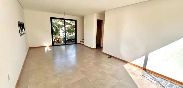 Sobrado com 3 Quartos para alugar, 100m² no , Garopaba