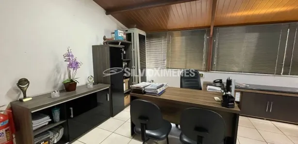 Sala Comercial para alugar, 91m² no Santo Antônio, Belo Horizonte