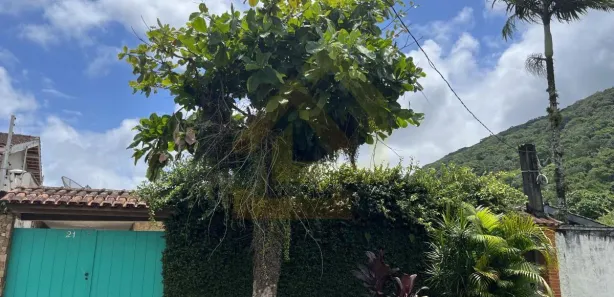 Casa com 4 Quartos à venda, 500m² no Guaiúba, Guarujá