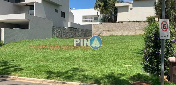 Lote/Terreno à venda, 451m² no Jardins Verona, Goiânia