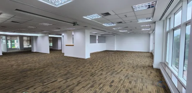 Sala Comercial para alugar, 556m² no Barra Olímpica, Rio de Janeiro