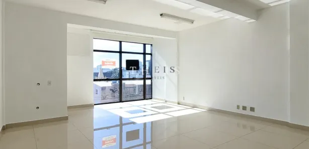 Sala Comercial à venda, 45m² no Centro, Caxias do Sul