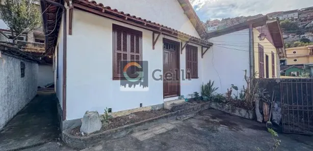 Casa com 2 Quartos para alugar, 120m² no Cascatinha, Petrópolis