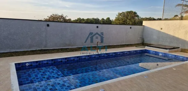 Casa de Condomínio com 3 Quartos à venda, 200m² no Condomínio Ninho Verde, Quadra