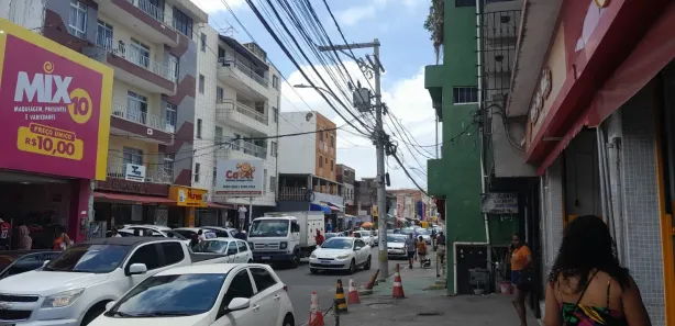 Ponto Comercial para venda ou aluguel, 470m² no Boca do Rio, Salvador
