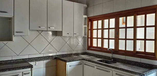 Casa de Condomínio com 4 Quartos à venda, 234m² no Residencial Primavera, Piratininga