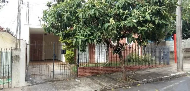 Casa com 3 Quartos à venda, 212m² no Centro, Araraquara
