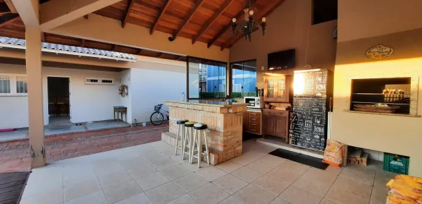 Sobrado com 3 Quartos à venda, 365m² no Centro, Guaíba