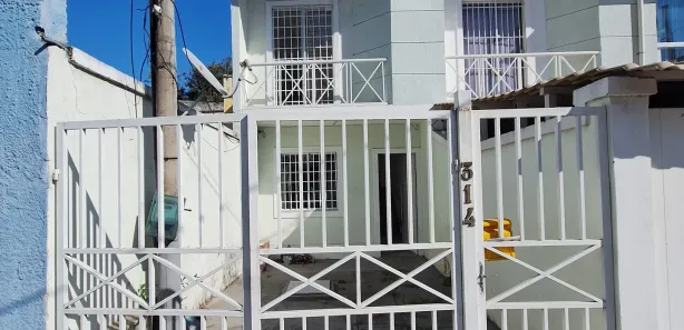 Casa com 2 Quartos para alugar, 110m² no Alvarez, Nova Iguaçu
