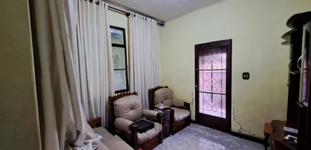 Casa com 3 Quartos à venda, 177m² no Caiçaras, Belo Horizonte