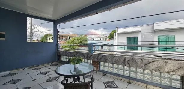 Casa com 3 Quartos à venda, 217m² no Santo Antônio, Manaus