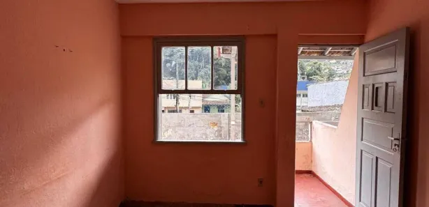 Casa com 2 Quartos para alugar, 60m² no Quissama, Petrópolis